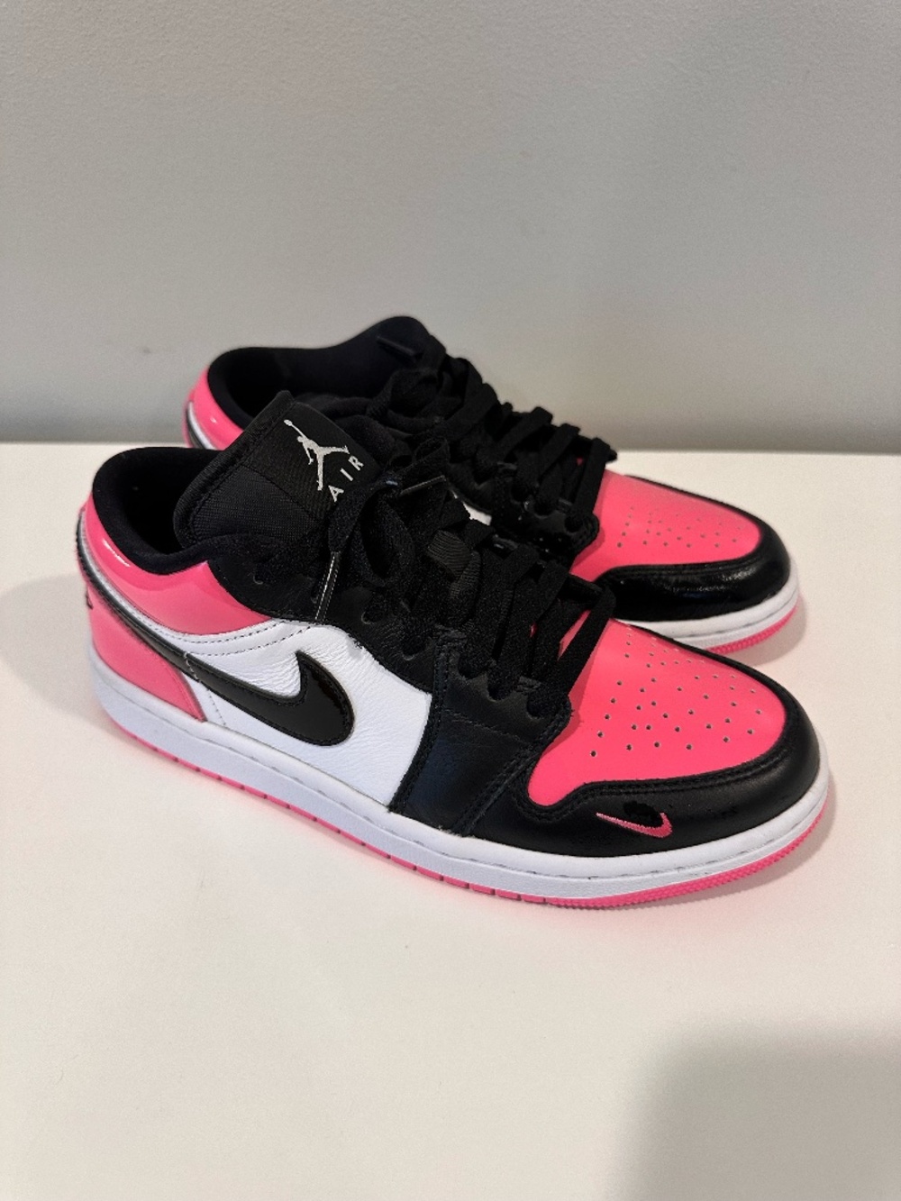 Jordan 1 Low SE Black Pinksicle Patent (Women's) 7.5